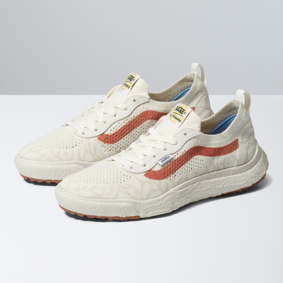 Vans X Juju Surf Club Ultrarange Vr3 Guimauve