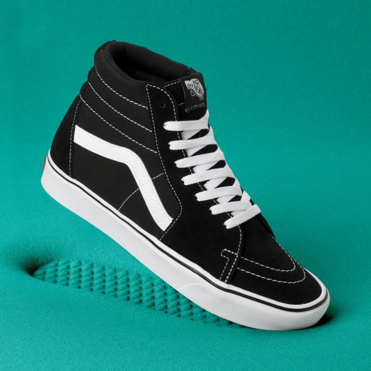 Vans Comfycush Sk8 Hi Noir-true White